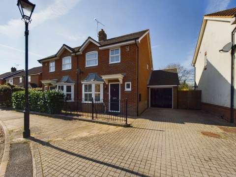 View Full Details for Horton Close, Fairford Leys, Aylesbury