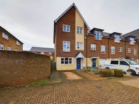 View Full Details for Scaldwell Place, Aylesbury