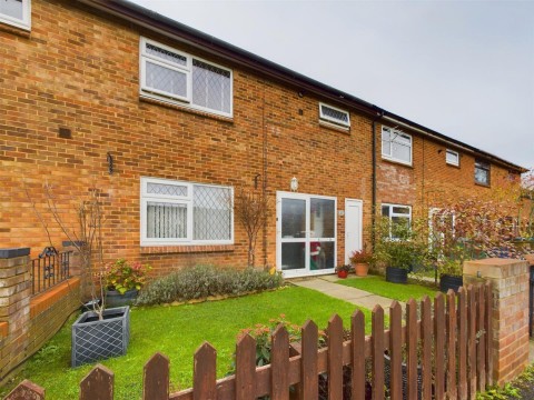 View Full Details for Windrush Court, Aylesbury, Buckinghamshire
