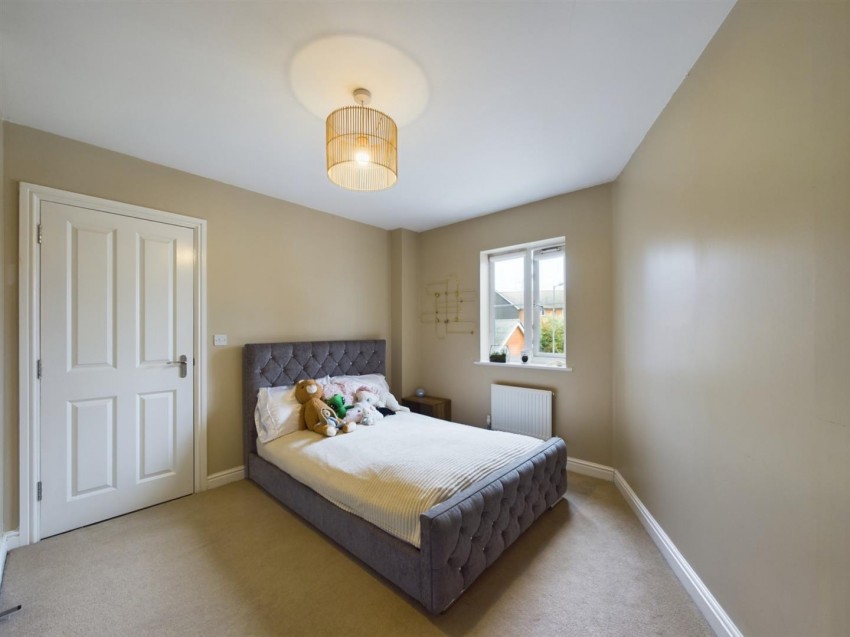 Images for Colney Road, Berryfields, Aylesbury