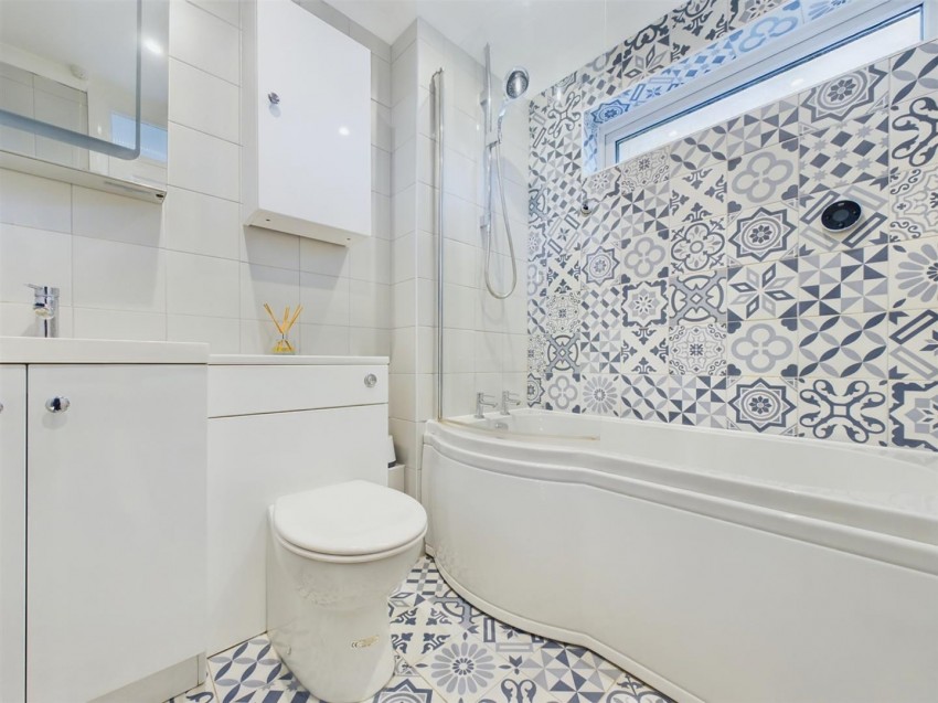 Images for Lynwood Road, Elm Farm, Aylesbury
