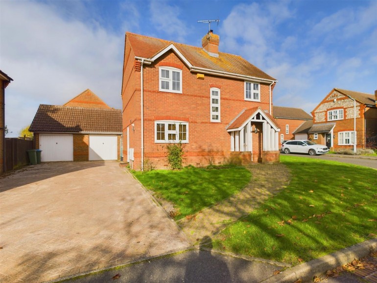 Church Farm Close, Bierton, Aylesbury
