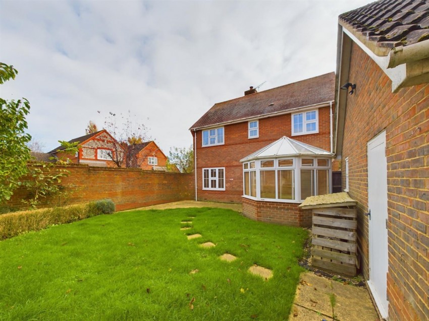Images for Church Farm Close, Bierton, Aylesbury