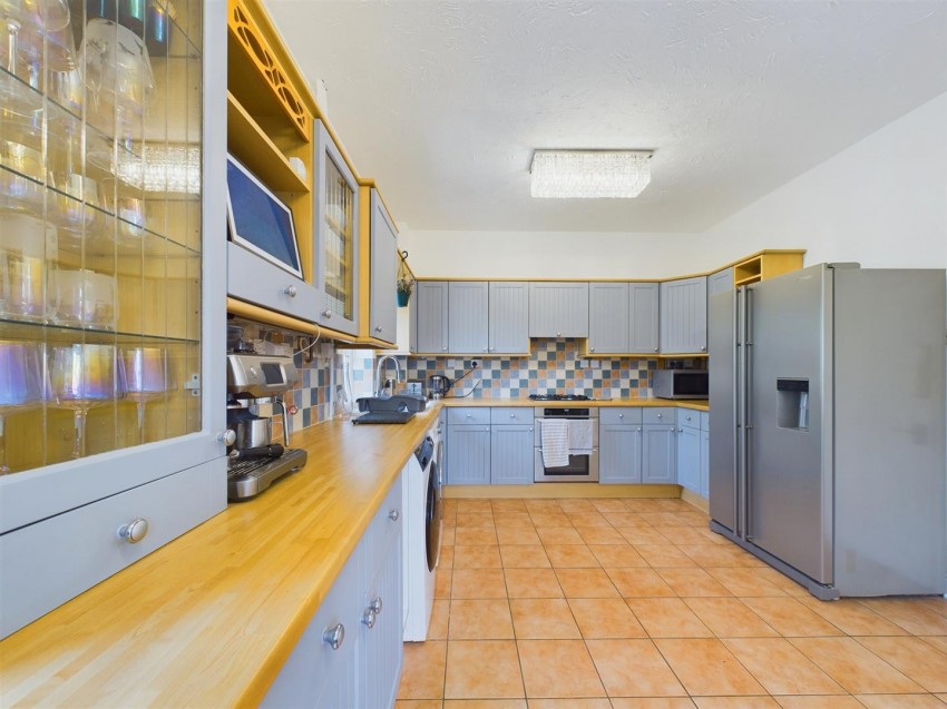 Images for Pipit Gardens, Watermead, Aylesbury