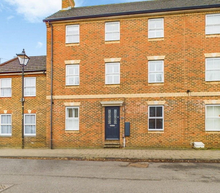 Queensgate, Fairford Leys, Aylesbury