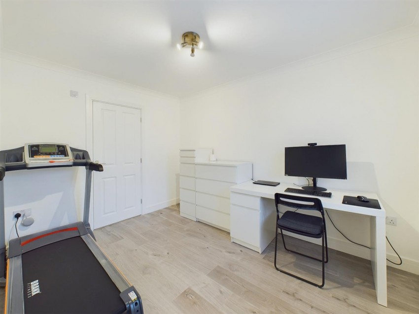 Images for Queensgate, Fairford Leys, Aylesbury