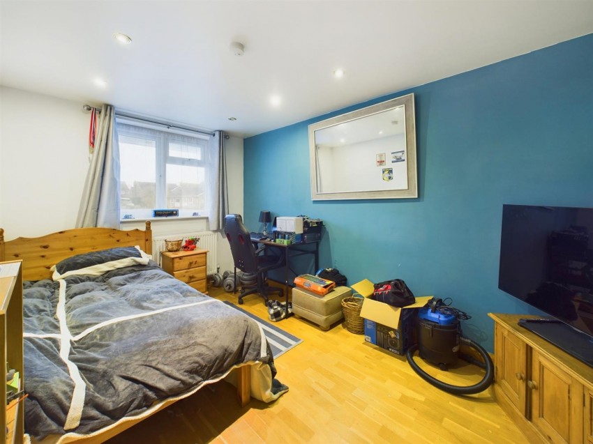 Images for Home Close, Weston Turville, Aylesbury