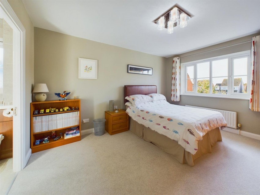 Images for Pintail Close, Watermead, Aylesbury