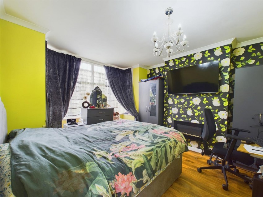 Images for Buckingham Road, Aylesbury, Buckinghamshire