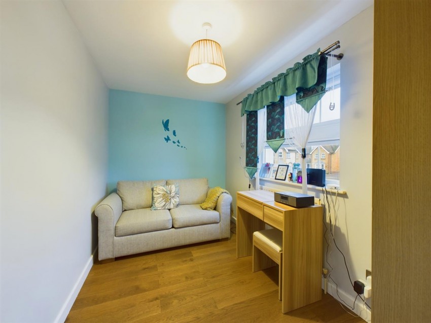 Images for Raven Close, Watermead, Aylesbury