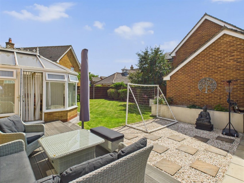 Images for Raven Close, Watermead, Aylesbury