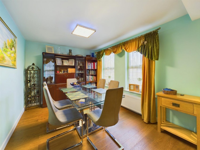 Images for Raven Close, Watermead, Aylesbury