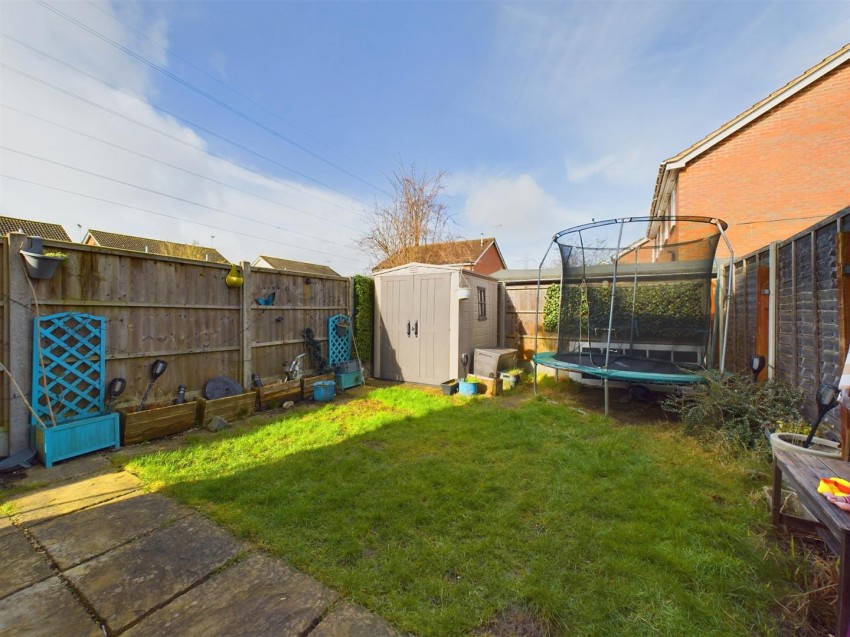 Images for Miles End, Aylesbury, Buckinghamshire