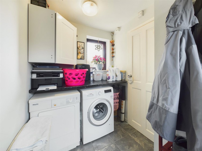 Images for Goss Avenue, Waddesdon, Aylesbury