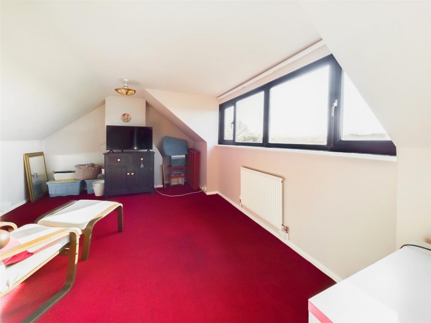 Images for Goss Avenue, Waddesdon, Aylesbury