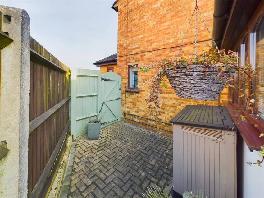 Images for Goss Avenue, Waddesdon, Aylesbury