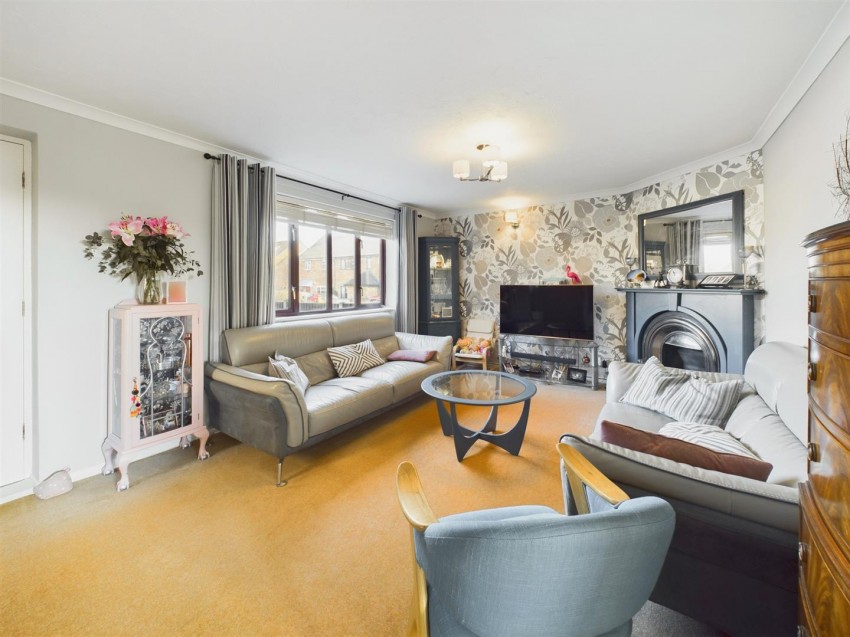 Images for Goss Avenue, Waddesdon, Aylesbury