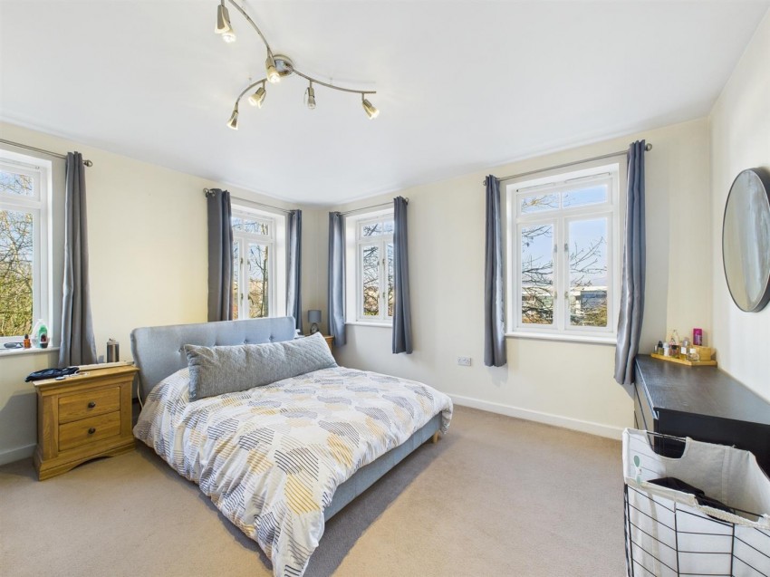 Images for Pine Street, Fairford Leys, Aylesbury