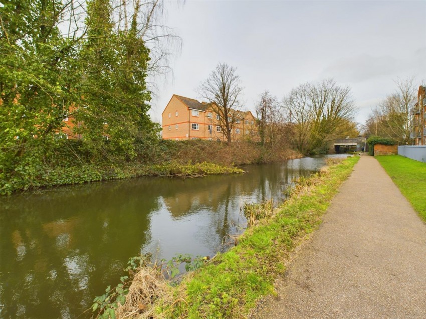 Images for Florey Gardens, Aylesbury