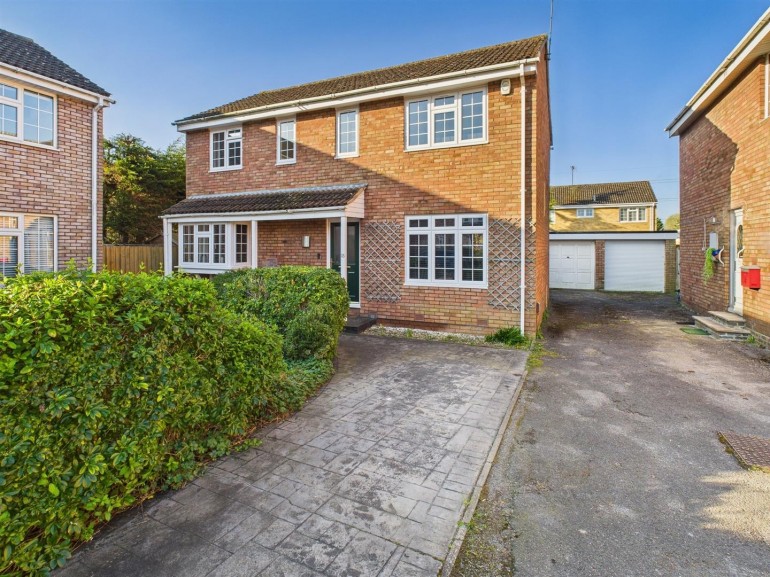 Gainsborough Place, Haydon Hill, Aylesbury