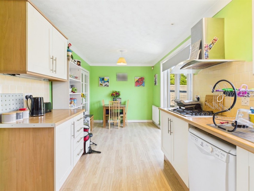 Images for Prebendal Avenue, Southcourt, Aylesbury