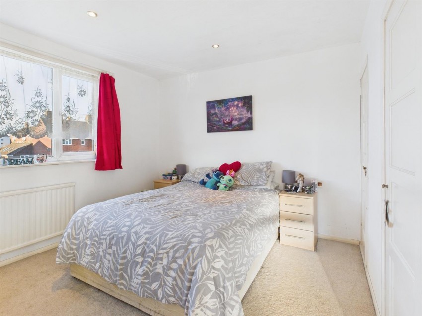 Images for Prebendal Avenue, Southcourt, Aylesbury