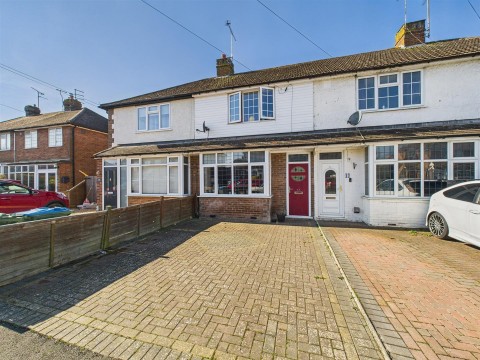View Full Details for Cromwell Avenue, Aylesbury, Buckinghamshire