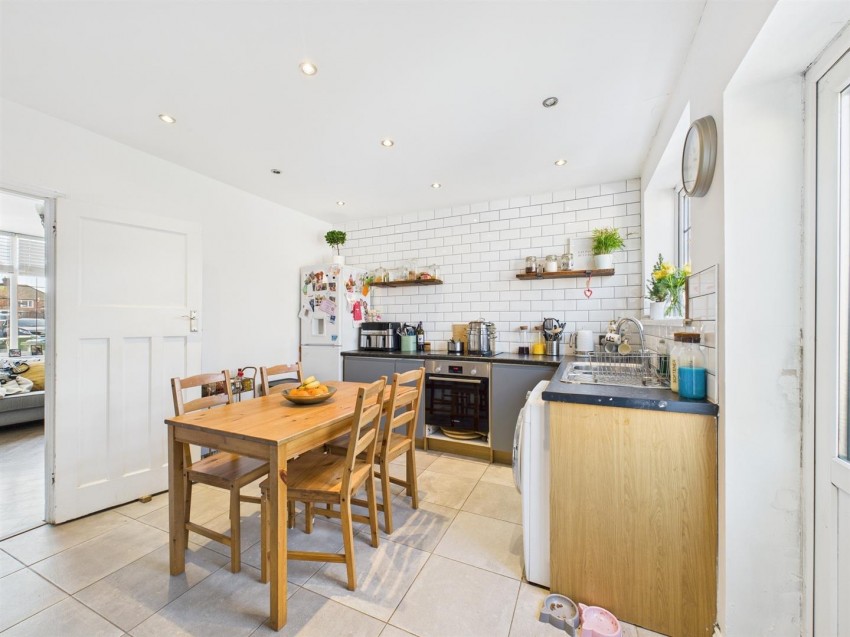 Images for Cromwell Avenue, Aylesbury, Buckinghamshire