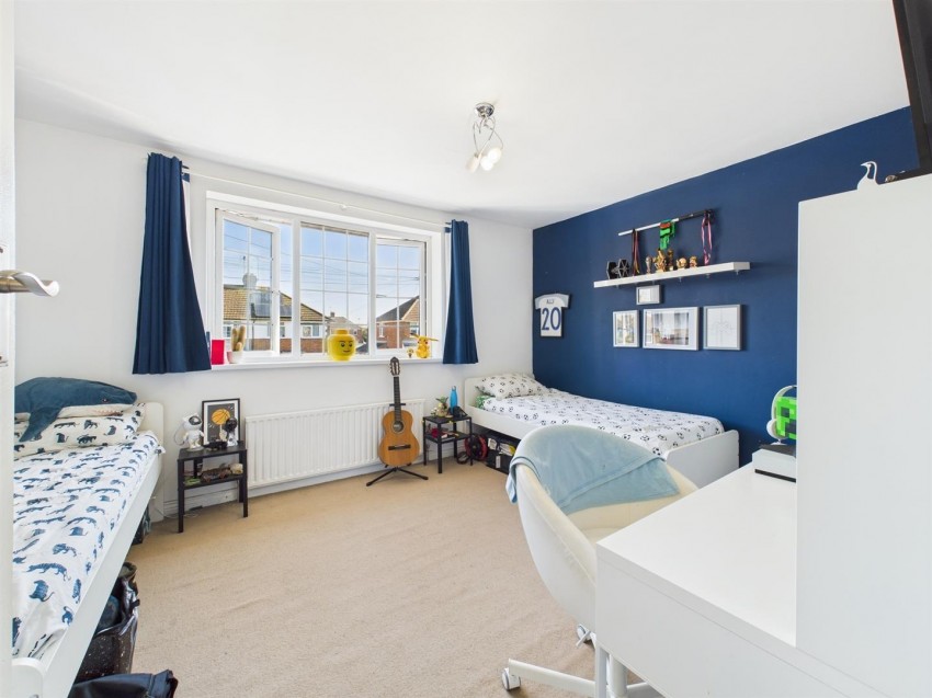 Images for Cromwell Avenue, Aylesbury, Buckinghamshire
