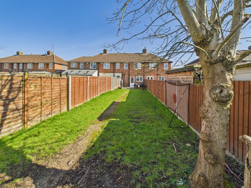Images for Cromwell Avenue, Aylesbury, Buckinghamshire