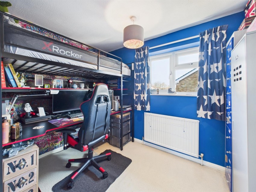 Images for Gilmore Road, Elmhurst, Aylesbury
