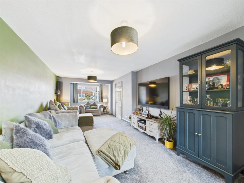 Images for Gilmore Road, Elmhurst, Aylesbury