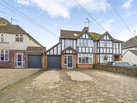 View Full Details for Tring Road, Aylesbury, Buckinghamshire