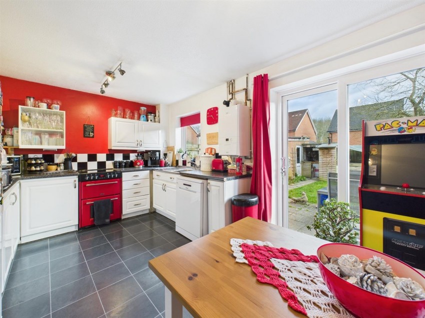 Images for Isis Close, Hawkslade, Aylesbury
