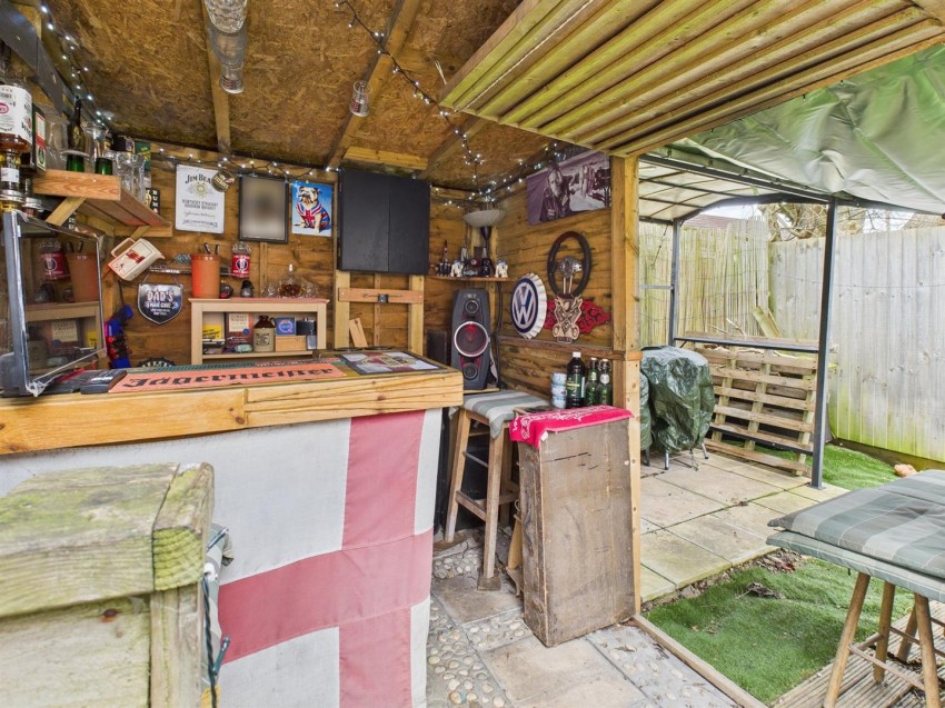 Images for Isis Close, Hawkslade, Aylesbury