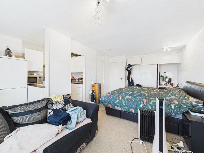 Images for Long Meadow, Bedgrove, Aylesbury