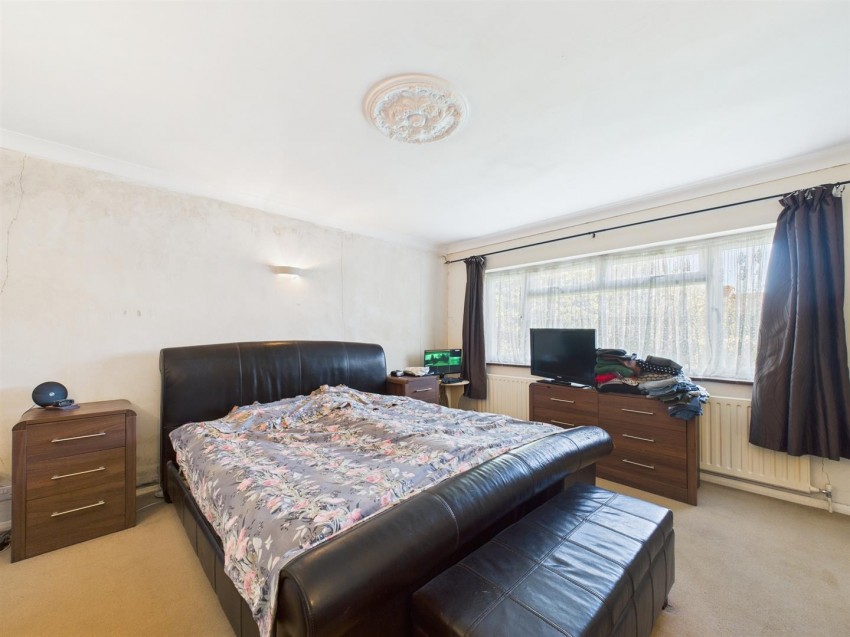 Images for Oxford Road, Stone, Aylesbury