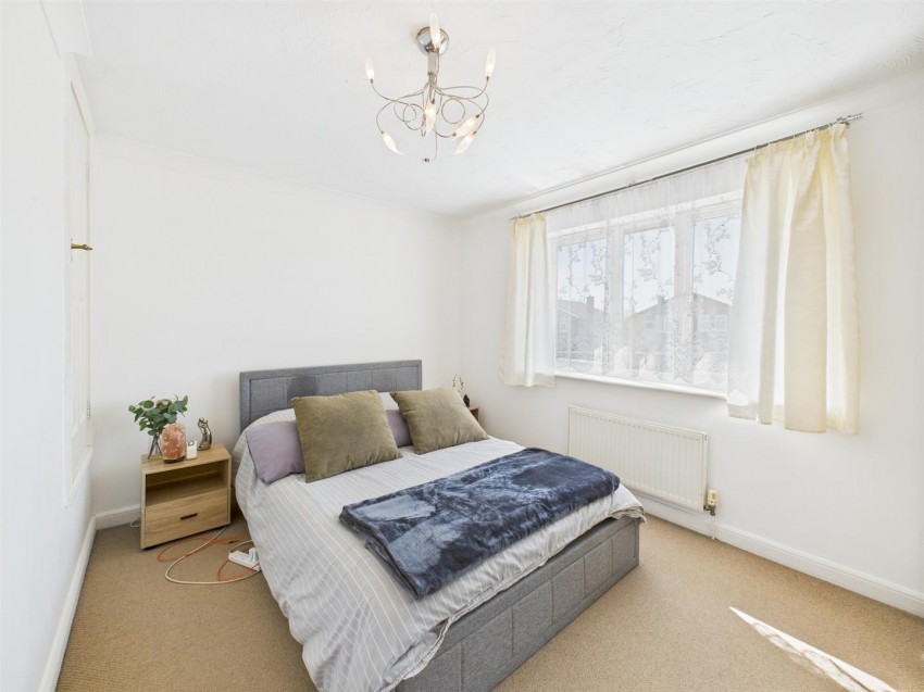 Images for Shepherd Close, Coppice, Aylesbury
