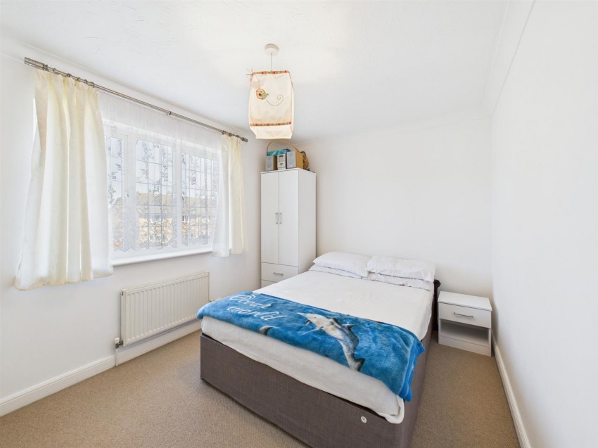 Images for Shepherd Close, Coppice, Aylesbury