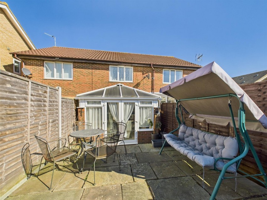 Images for Shepherd Close, Coppice, Aylesbury