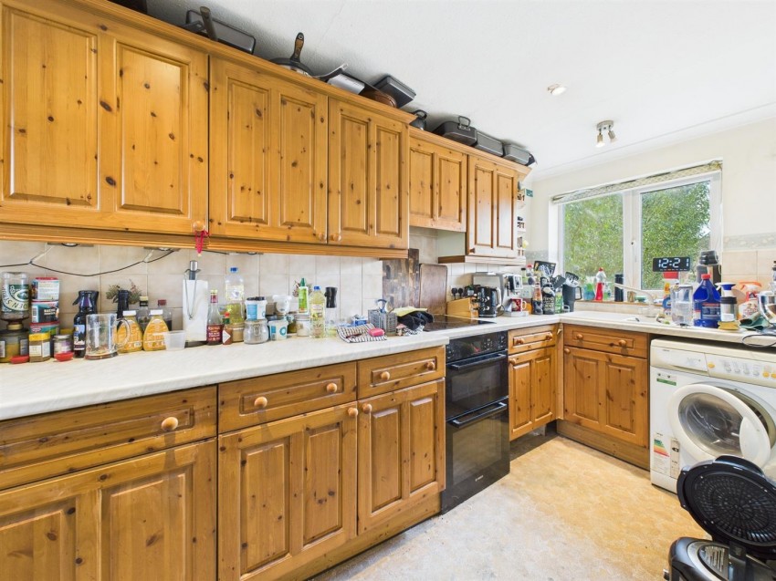 Images for Churchill Avenue, Southcourt, Aylesbury