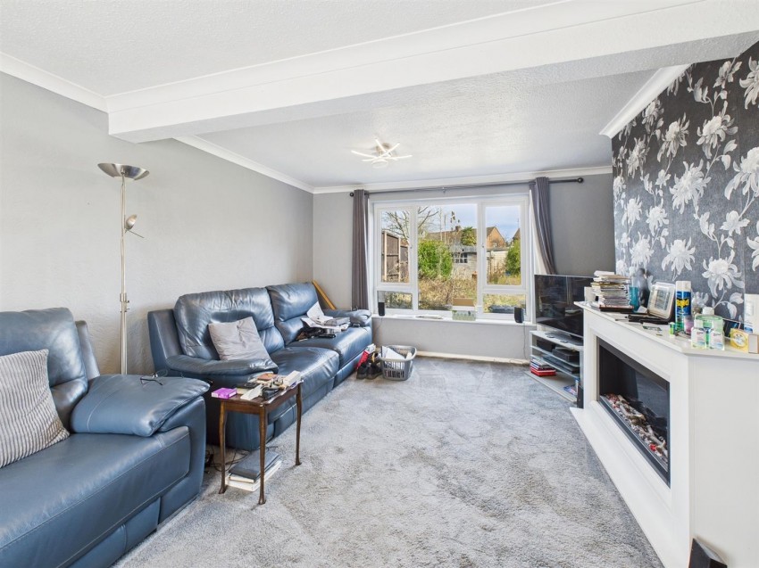 Images for Churchill Avenue, Southcourt, Aylesbury