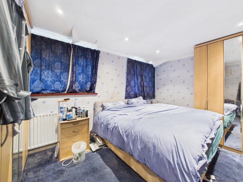 Images for Churchill Avenue, Southcourt, Aylesbury