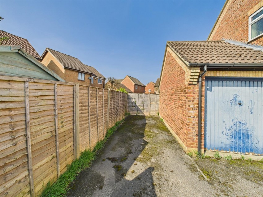 Images for Westfield, Hawkslade, Aylesbury