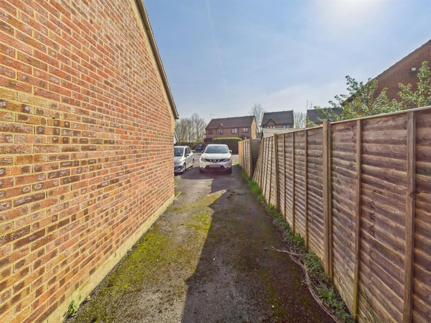 Images for Westfield, Hawkslade, Aylesbury