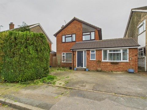 View Full Details for Dovecote Close, Haddenham, Aylesbury