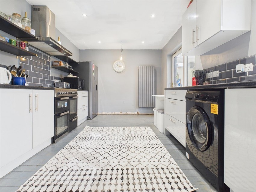Images for Dovecote Close, Haddenham, Aylesbury