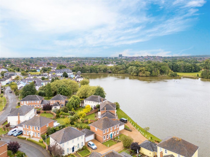 Images for The Comfrey, Watermead, Aylesbury