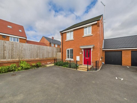 View Full Details for Keepsake Way, Berryfields, Aylesbury