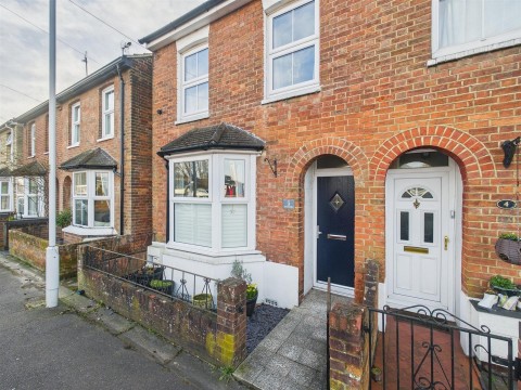 View Full Details for Stocklake, Aylesbury, Buckinghamshire